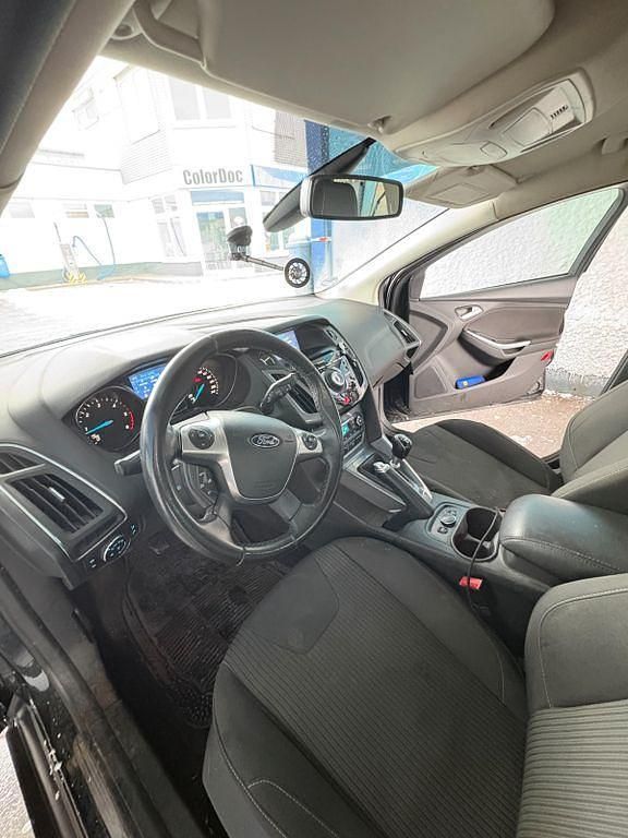 Gebraucht Ford Focus SYNC Edition 116 PS (85 kW) 2013 Schwarz Limousine