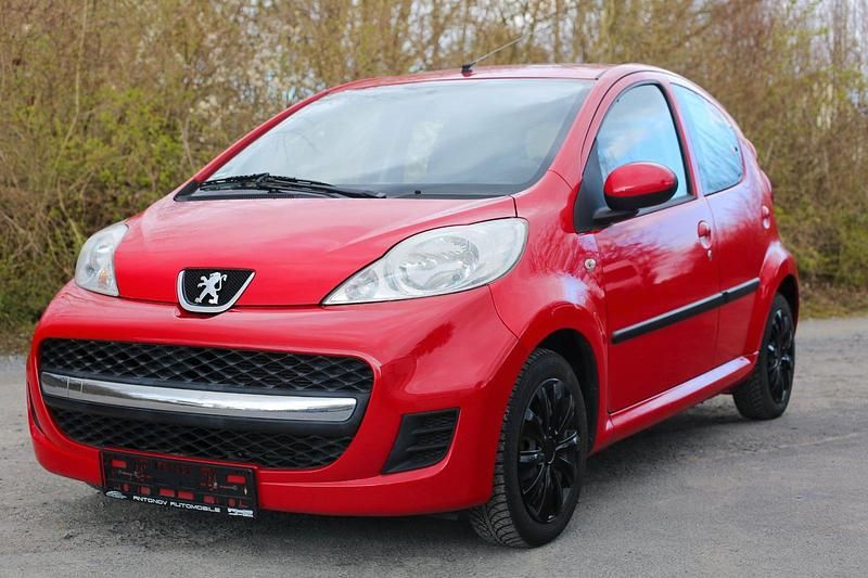Gebraucht Peugeot 107 68 PS (50 kW) 2009 Rot Kleinwagen