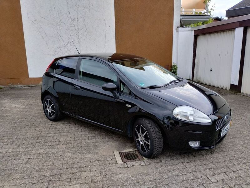 Schwarz Gebraucht 2005 Fiat Grande Punto Dynamic Kleinwagen | 2.199 € (Fairer Preis) - Bild 1/4