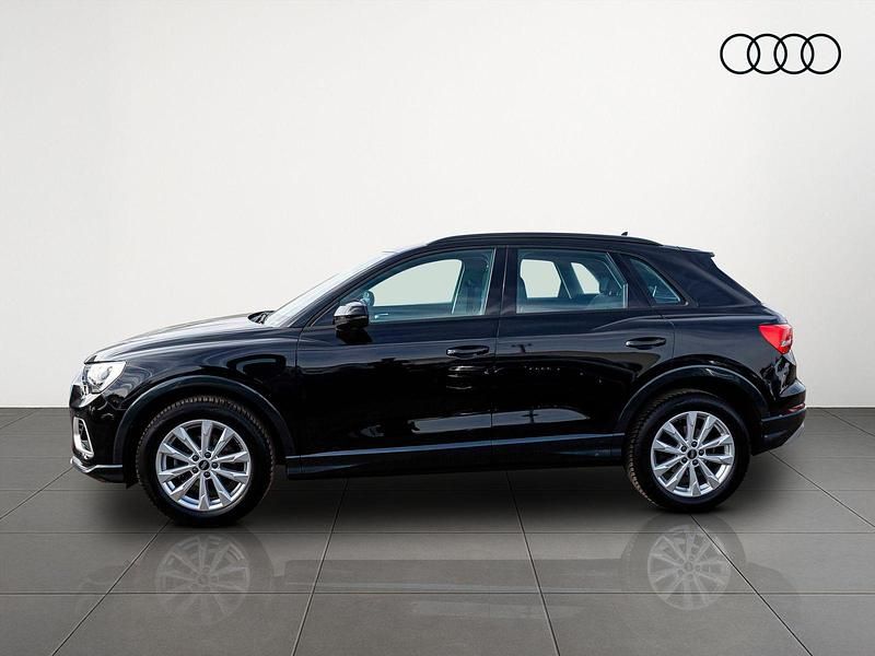 Gebraucht Audi Q3 Ambiente 150 PS (110 kW) 2022 Mythosschwarz metallic SUV