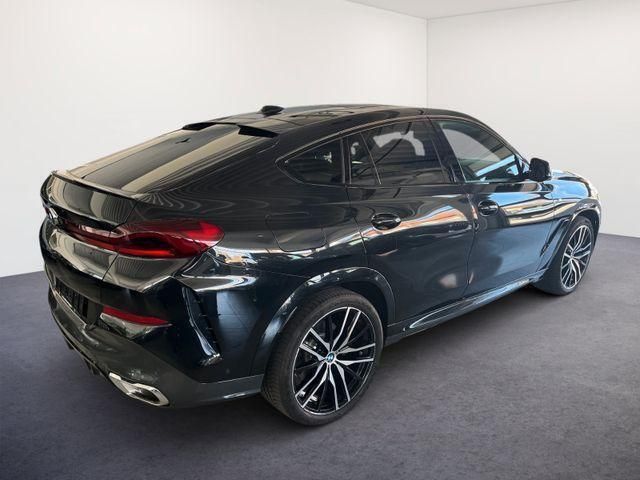 Black sapphire black sapphire Gebraucht 2024 BMW X6 M Sport SUV | 103.295 € - Bild 1/4