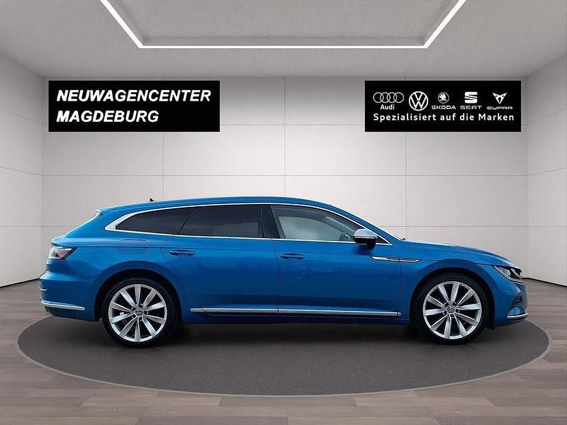 Gebraucht VW Arteon Elegance 218 PS (160 kW) 2022 Eisvogelblau metallic Kombi