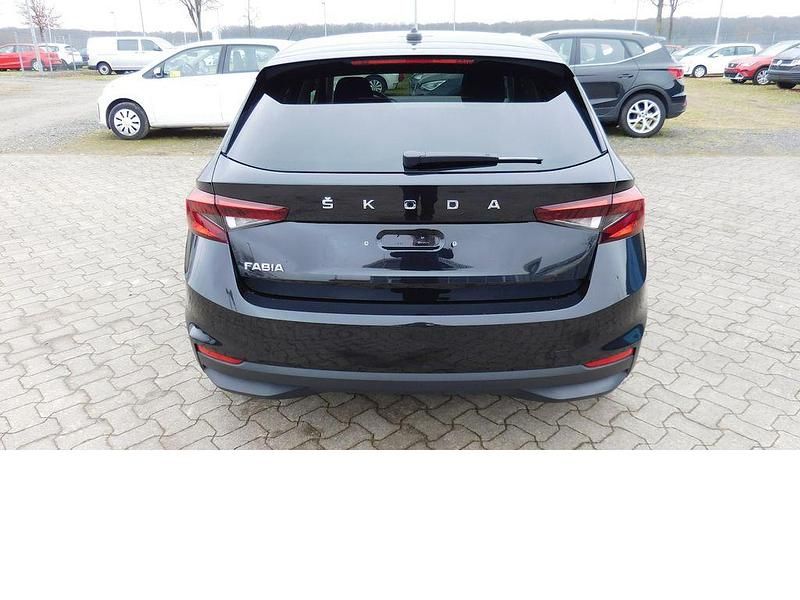 Gebraucht Skoda Fabia Active 95 PS (69 kW) 2021 Schwarz Kleinwagen