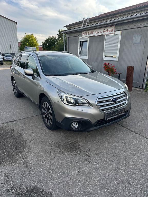 Grau Gebraucht 2015 Subaru Outback Active SUV | 7.400 € (Fairer Preis) - Bild 1/4