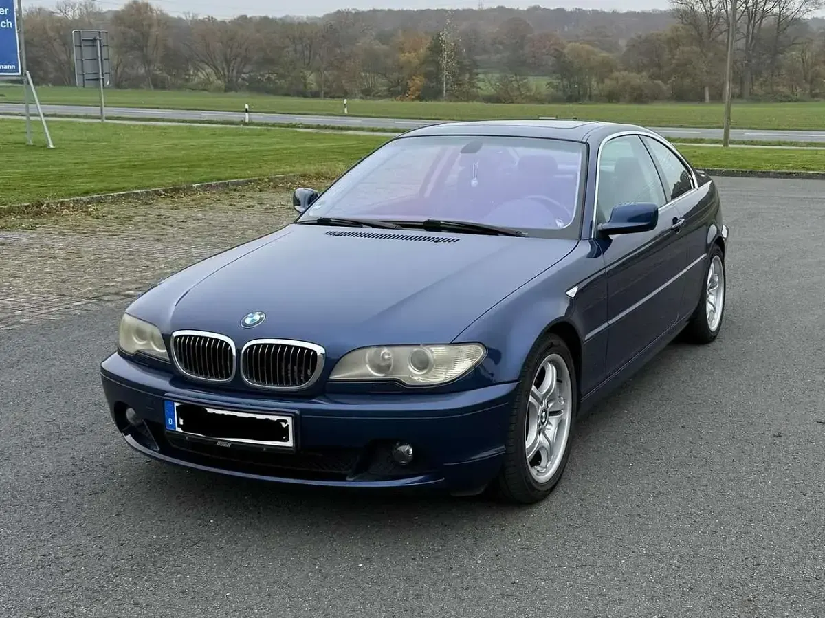 Gebraucht BMW 325 Sport Line 192 PS (141 kW) 2003 Blau Coupé