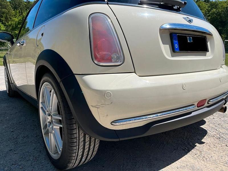 Gebraucht Mini Cooper 116 PS (85 kW) 2005 Weiß Kleinwagen