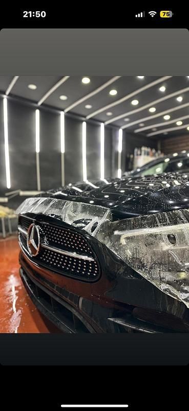 Second-hand Mercedes E220 197 CP (144 kW) 2022 Negru Berlinǎ