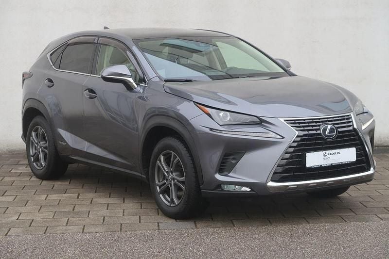 Gebraucht Lexus NX300h E-FOUR Executive Line 197 PS (144 kW) 2019 Grau SUV