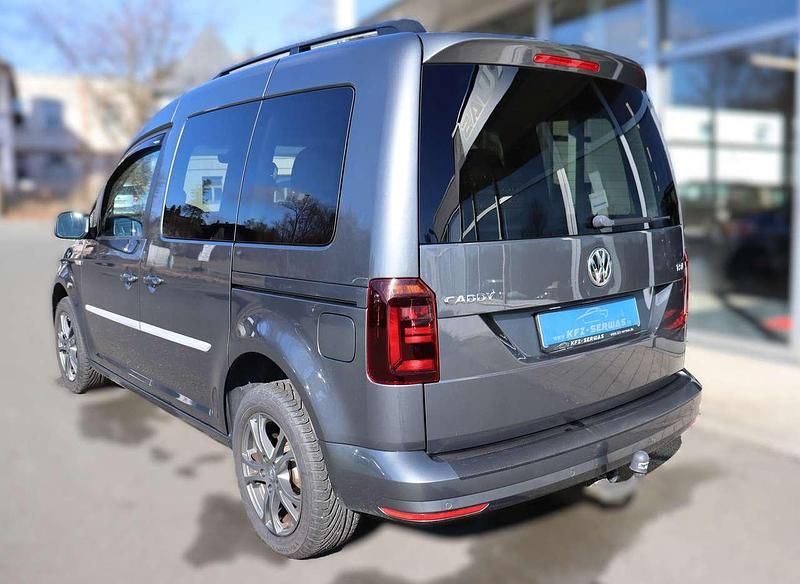 Gebraucht VW Caddy Trendline 125 PS (91 kW) 2017 Indiumgrau metallic Van / Kleinbus