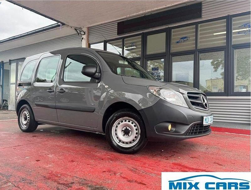Grau Gebraucht 2016 Mercedes Citan 108 Van / Kleinbus | 5.670 € (Etwas zu teuer) - Bild 1/3