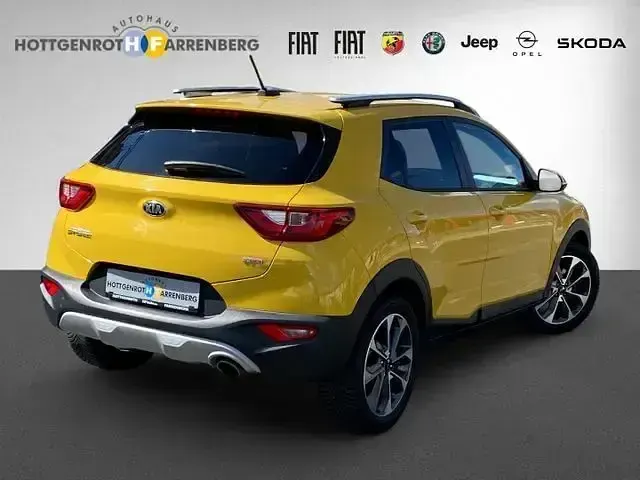 Gebraucht Kia Stonic Vision 120 PS (88 kW) 2017 Gelb SUV