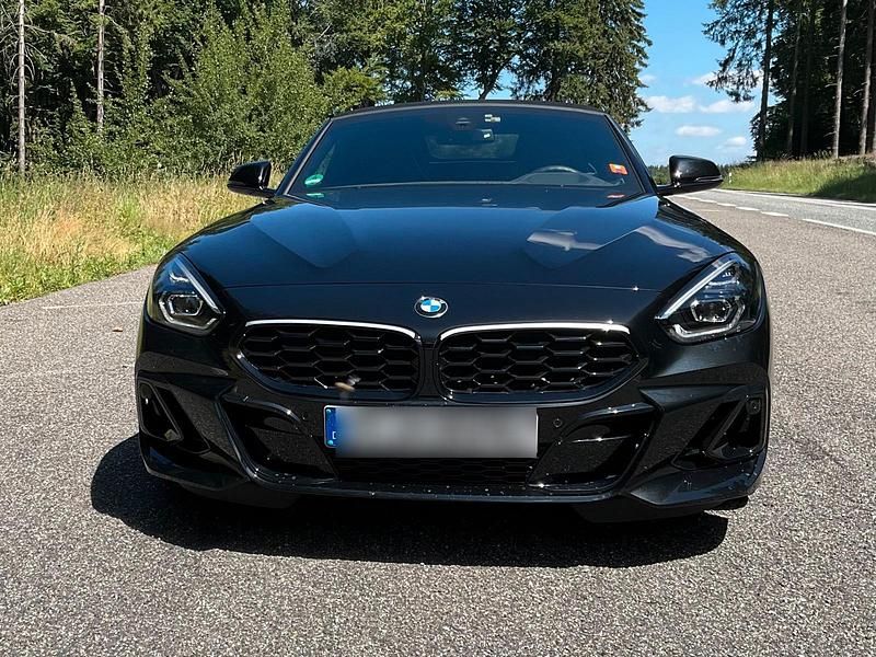 Schwarz Gebraucht 2024 BMW Z4 Cabrio | 47.900 € (Etwas zu teuer) - Bild 1/4