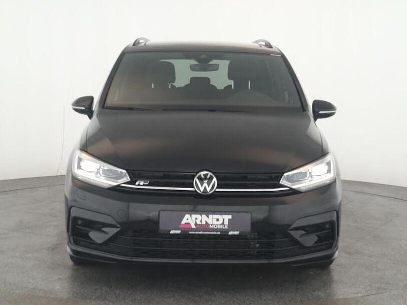 Gebraucht VW Touran Highline 150 PS (110 kW) 2025 Deep black perleffekt Van / Kleinbus