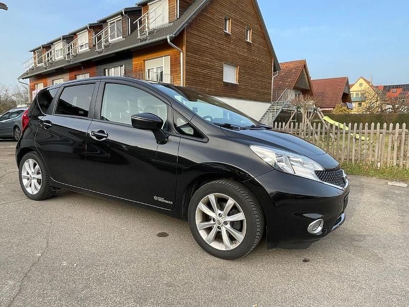 Second-hand Nissan Note Acenta+ 98 CP (72 kW) 2016 Negru Hatchback