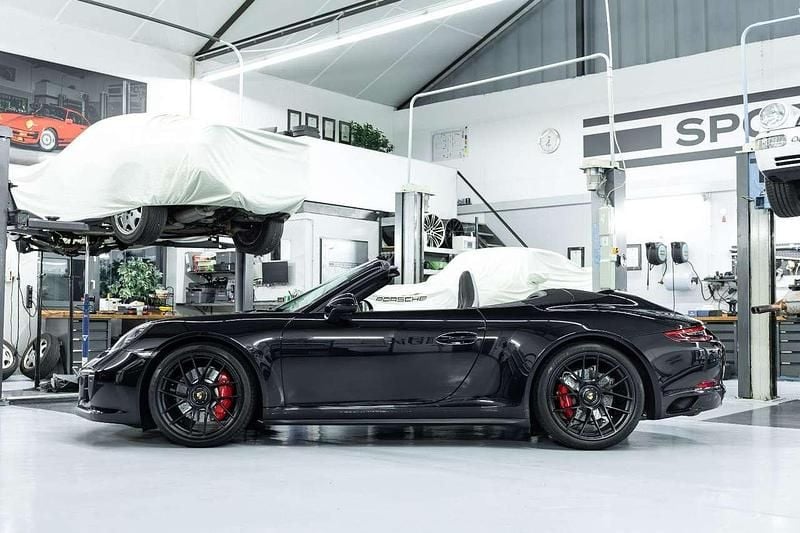 Gebraucht Porsche 911 Carrera Cabriolet 450 PS (330 kW) 2017 Tiefschwarz Cabrio