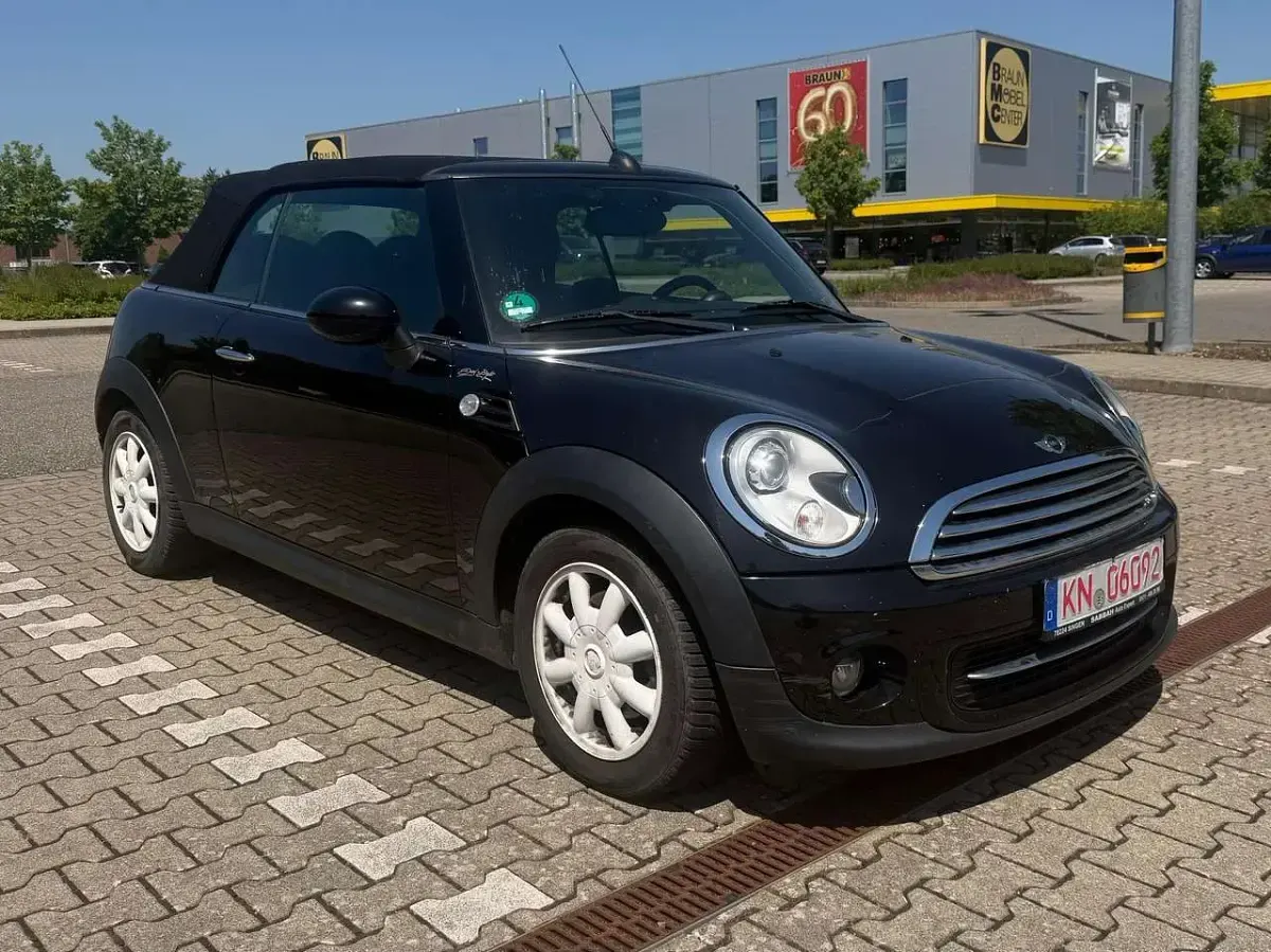 Gebraucht Mini Cooper Cabriolet 122 PS (89 kW) 2012 Schwarz Cabrio