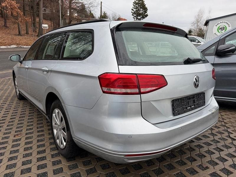 Gebraucht VW Passat Trendline 150 PS (110 kW) 2016 Silber Kombi