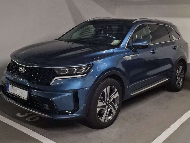Blau Gebraucht 2021 Kia Sorento Platinum SUV | 31.500 € (Guter Preis) - Bild 1/4