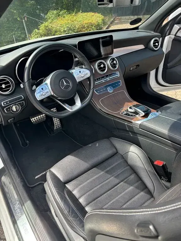Gebraucht Mercedes C300 AMG 258 PS (189 kW) 2021 Weiß Cabrio