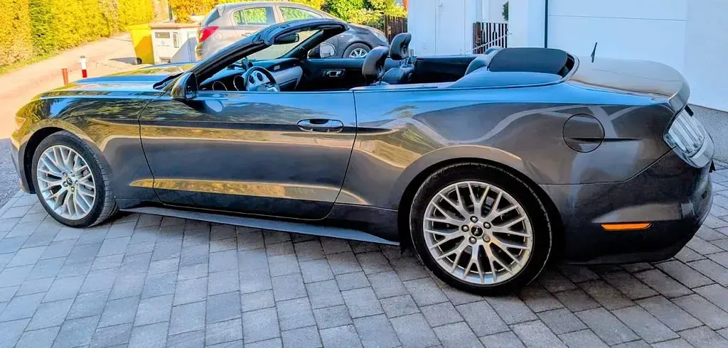 Gebraucht Ford Mustang Premium 317 PS (233 kW) 2015 Schwarz Cabrio