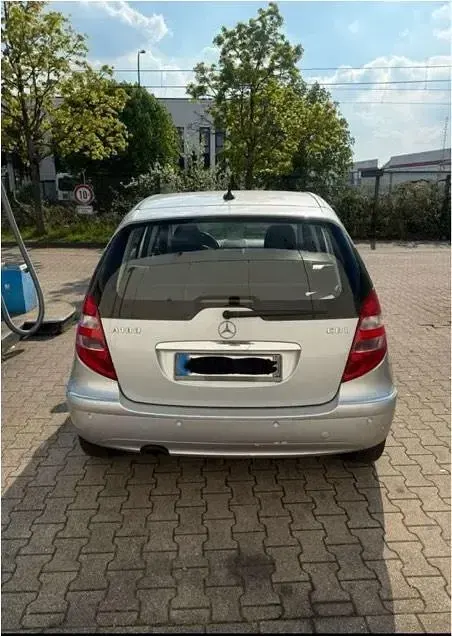 Gebraucht Mercedes A180 Elegance 109 PS (80 kW) 2005 Silber Limousine