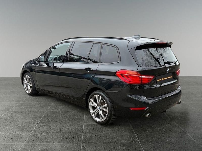 Gebraucht BMW 220 Advantage 190 PS (139 kW) 2016 Schwarz Van / Kleinbus