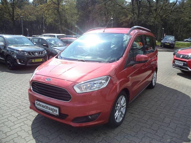 Gebraucht Ford Tourneo Courier Trend 75 PS (55 kW) 2015 Rot Van / Kleinbus