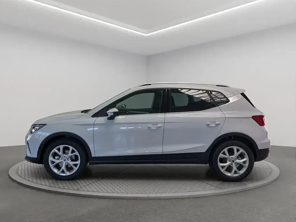 Neu Seat Arona FR 150 PS (110 kW) 2025 Weiß SUV