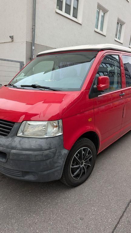 Gebraucht VW Caravelle 102 PS (75 kW) 2006 Rot Van