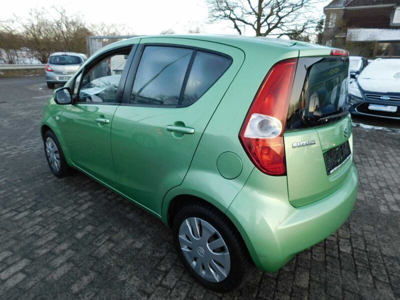 Second-hand Suzuki Splash 65 CP (47 kW) 2009 Verde Hatchback