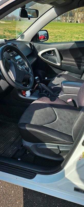 Gebraucht Toyota RAV4 150 PS (110 kW) 2012 Weiß SUV