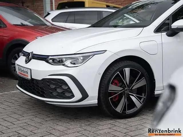 Gebraucht VW Golf VIII Life 116 PS (85 kW) 2024 Grau Kombi