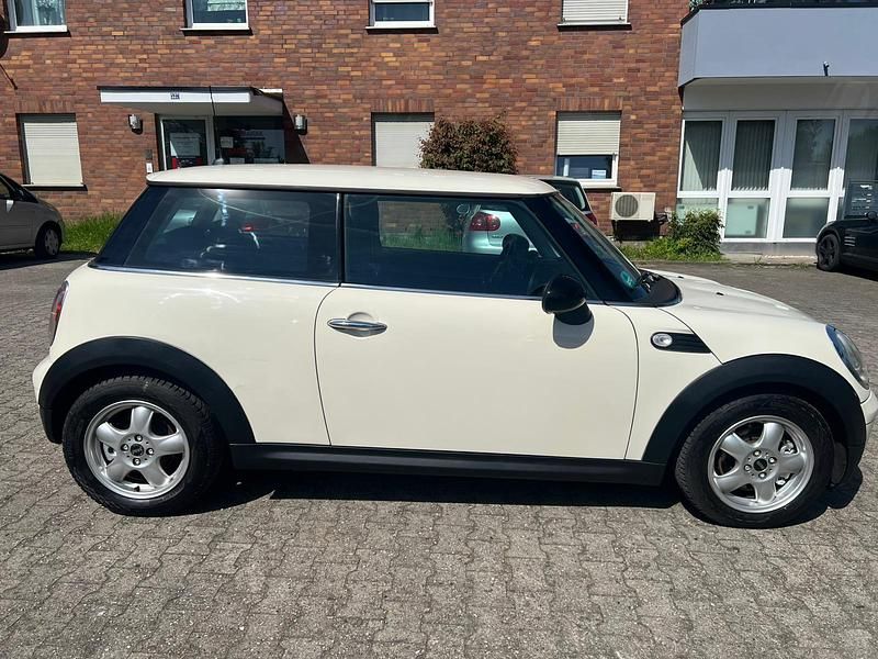 Gebraucht Mini ONE 95 PS (69 kW) 2007 Weiß Kleinwagen