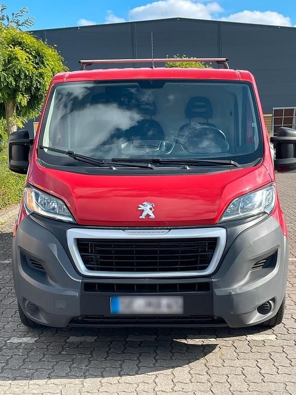 Gebraucht Peugeot Boxer 110 PS (80 kW) 2016 Rot Van