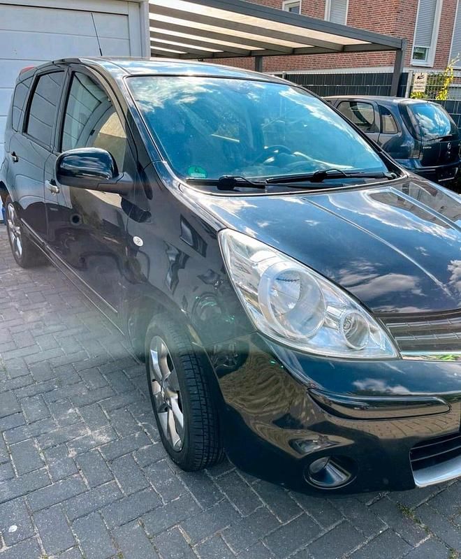 Gebraucht Nissan Note 90 PS (66 kW) 2013 Schwarz Kleinwagen