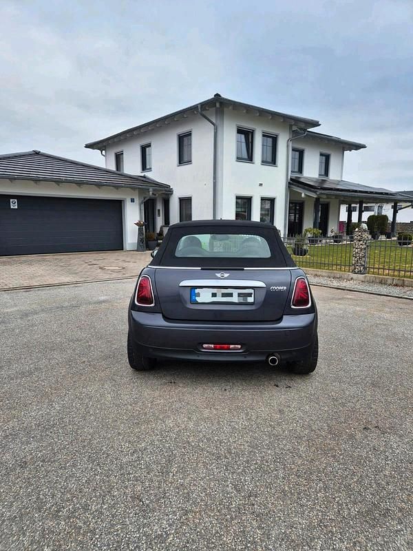 Gebraucht Mini Cooper Cabriolet 122 PS (89 kW) 2012 Grau Cabrio