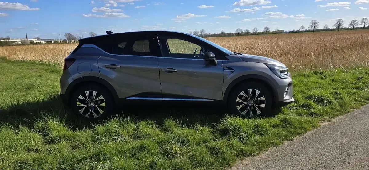 Gebraucht Renault Captur 140 PS (102 kW) 2024 Grau SUV