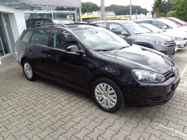 Gebraucht VW Golf VII 105 PS (77 kW) 2013 Schwarz Kombi