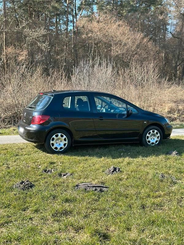 Gebraucht Peugeot 307 110 PS (80 kW) 2005 Schwarz Kleinwagen