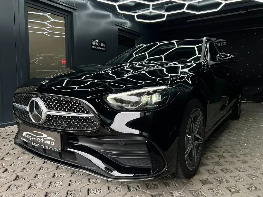 Gebraucht Mercedes C300e AMG 313 PS (230 kW) 2022 Amg schwarz Kombi