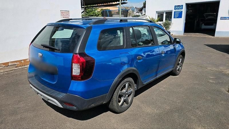 Second-hand Dacia Logan Stepway 90 CP (66 kW) 2018 Albastru Break