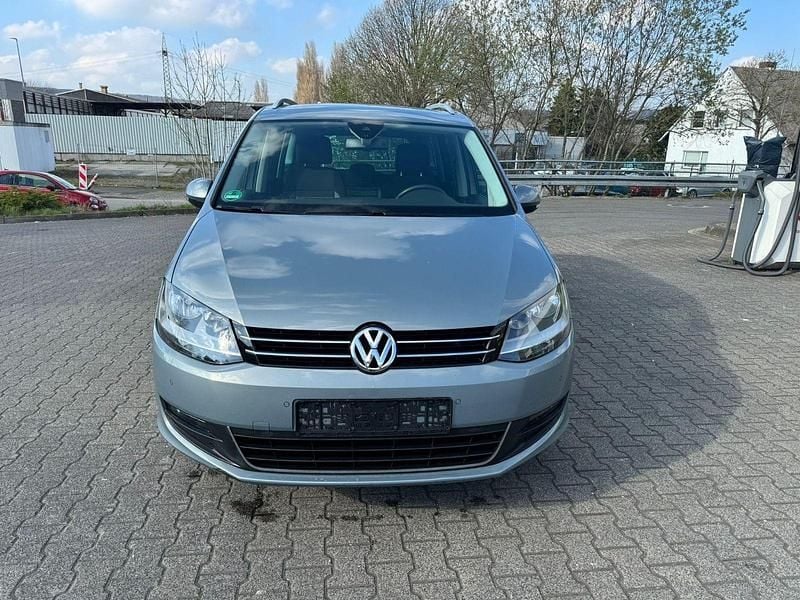Gebraucht VW Sharan Comfortline 150 PS (110 kW) 2013 Silber Van / Kleinbus