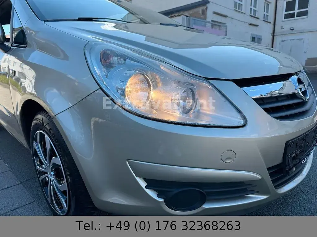 Gebraucht Opel Corsa 75 PS (55 kW) 2007 Gold Kleinwagen