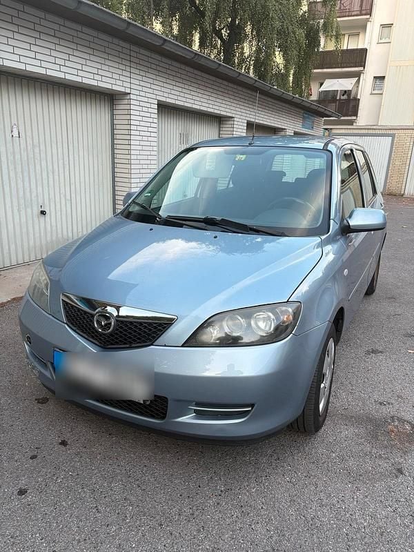 Blau Gebraucht 2006 Mazda 2 Kleinwagen | 700 € (Fairer Preis) - Bild 1/4