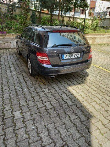Gebraucht Mercedes C220 170 PS (125 kW) 2010 Grau Kombi