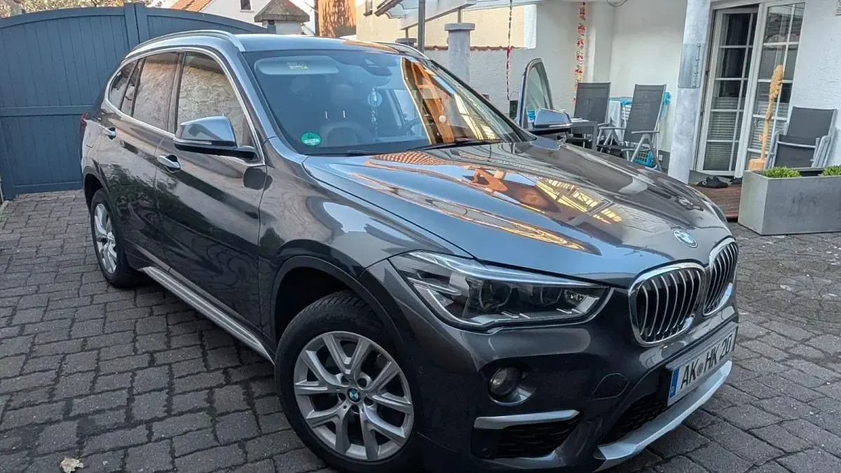 Używany BMW X1 190 KM (139 kW) 2017 Szary SUV