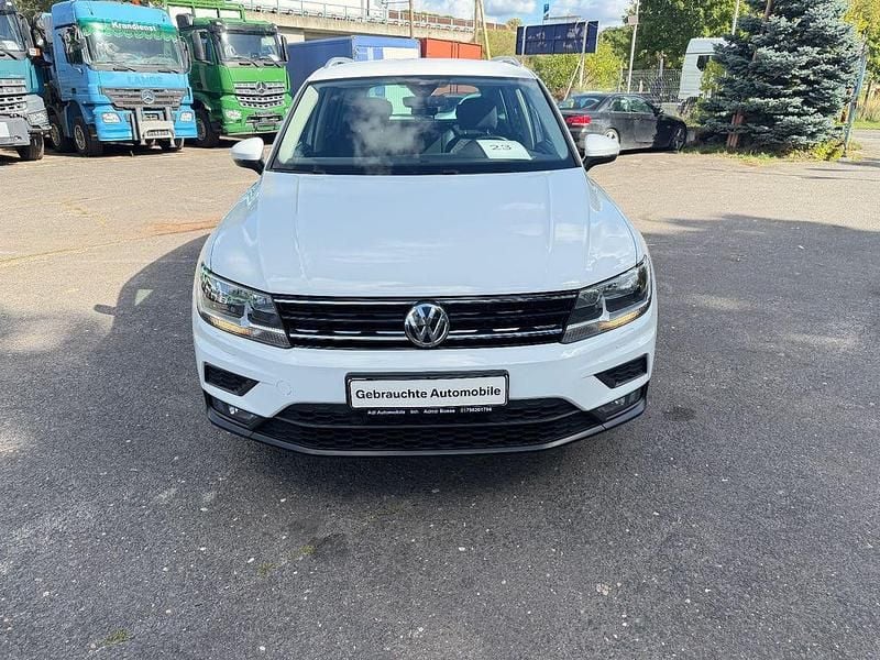 Weiß Gebraucht 2019 VW Tiguan Join SUV | 17.731 € (Guter Preis) - Bild 1/4