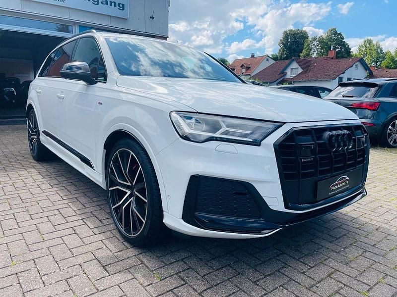 Weiß Gebraucht 2022 Audi Q7 Competition SUV | 59.980 € (Guter Preis) - Bild 1/4