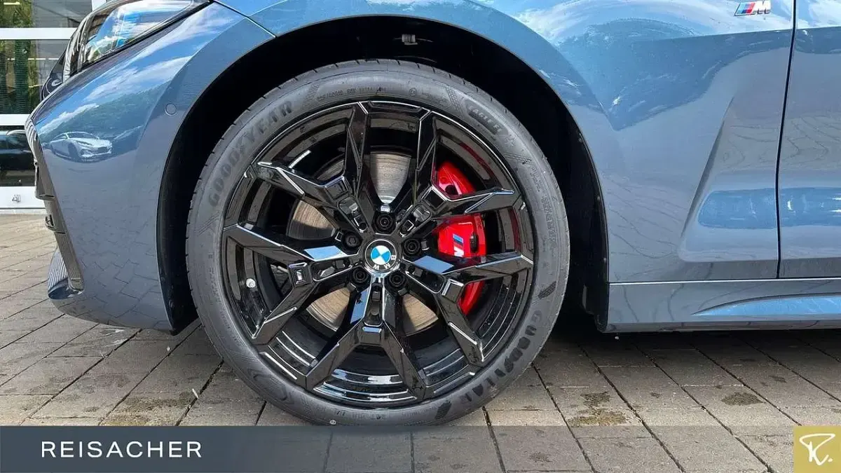 Neu BMW M440 M Sport 392 PS (288 kW) 2026 Arctic race blue metallic Cabrio