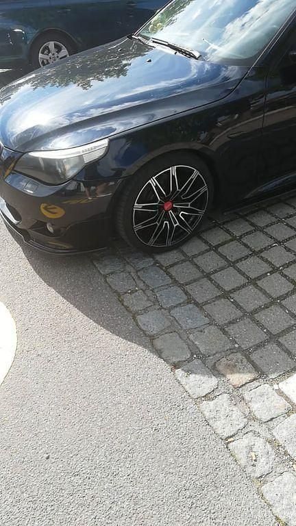 Gebraucht BMW 525 177 PS (130 kW) 2006 Schwarz Kombi